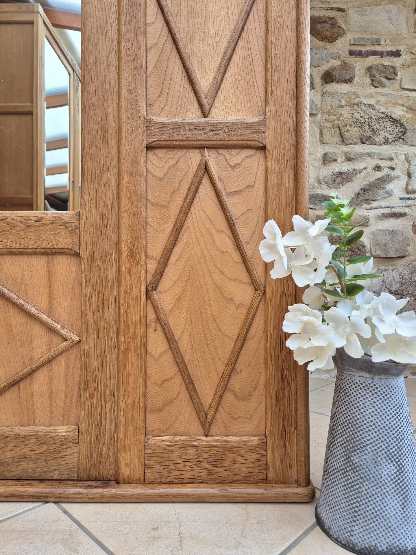 Armoire vintage