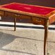 Bureau en marqueterie  bois de rose style Louis XV