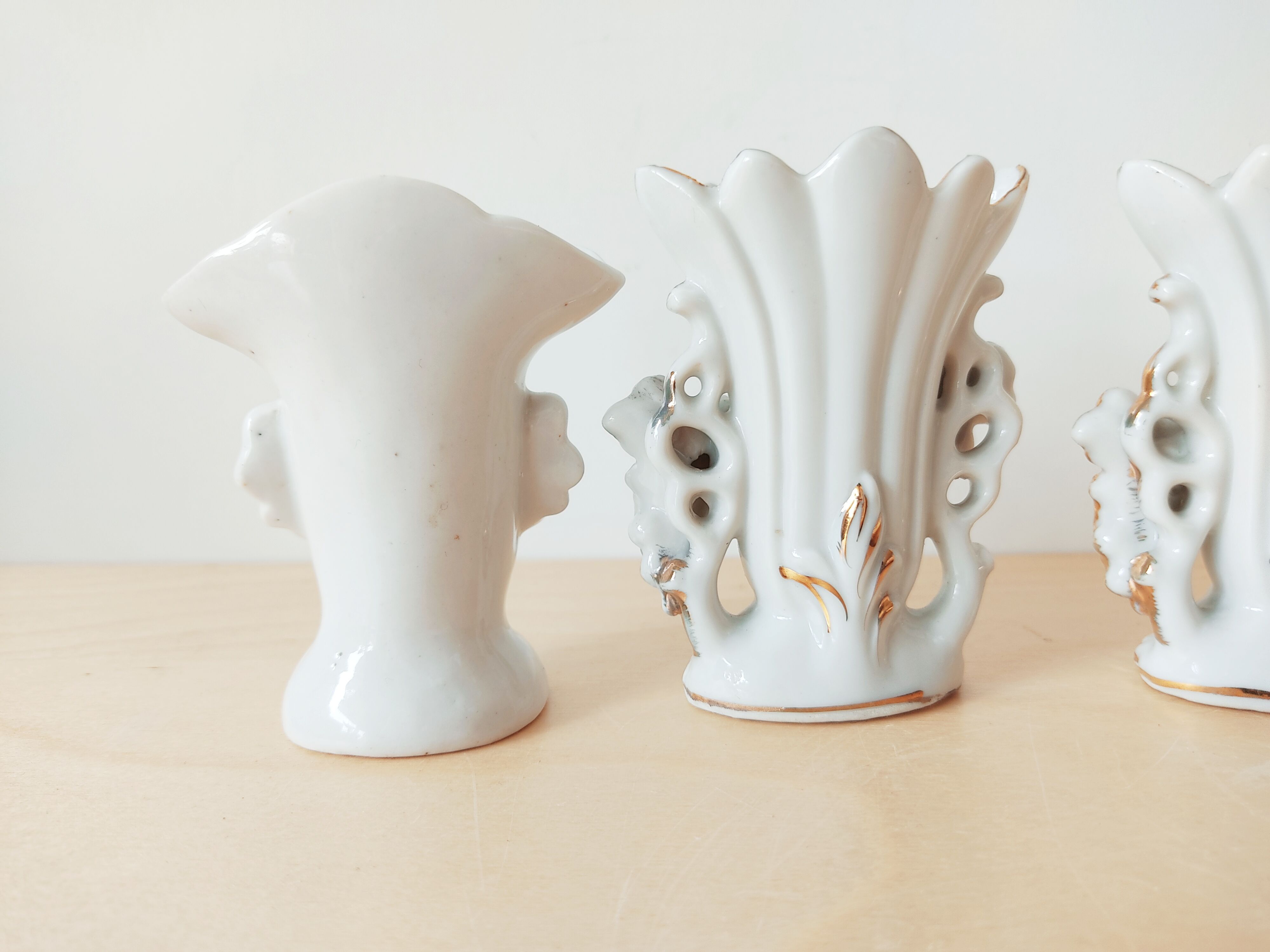 Set of 4 porcelain wedding vases