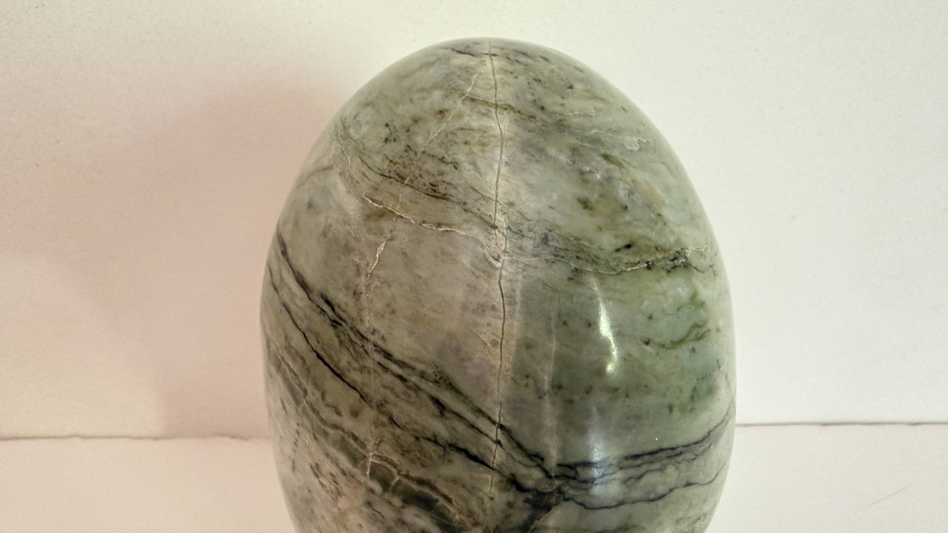 Onyx pierre egg