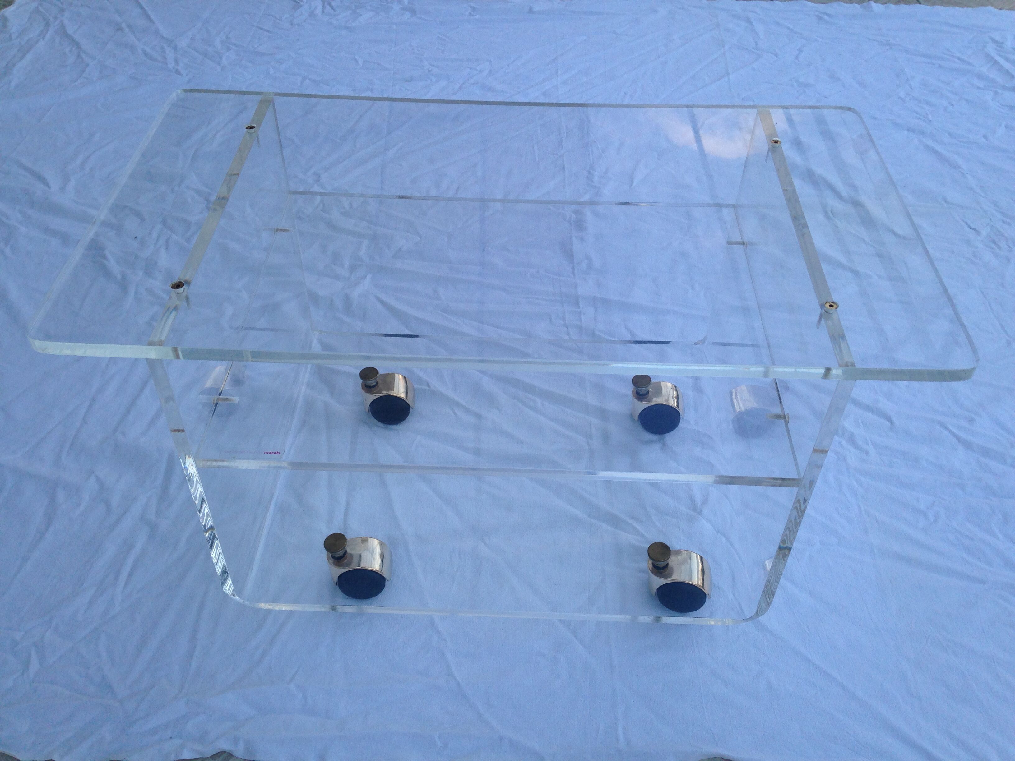 Table basse plexiglas de Marais International