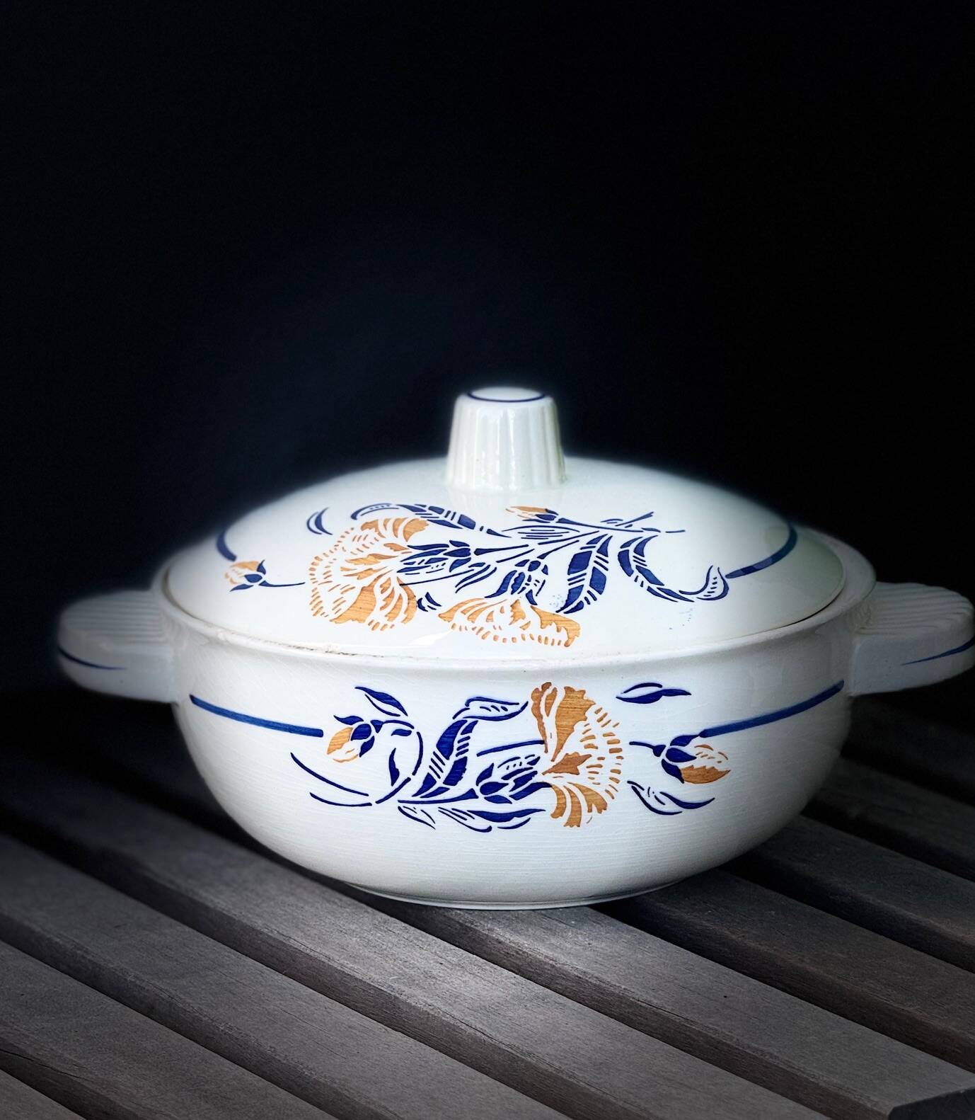 Soup tureen, vegetable dish K&G Luneville