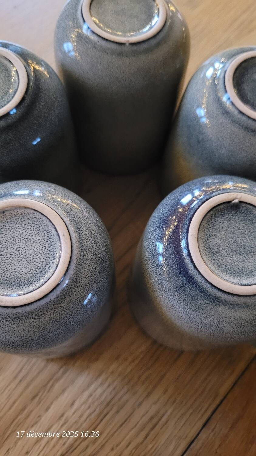 5 mugs bleu/gris