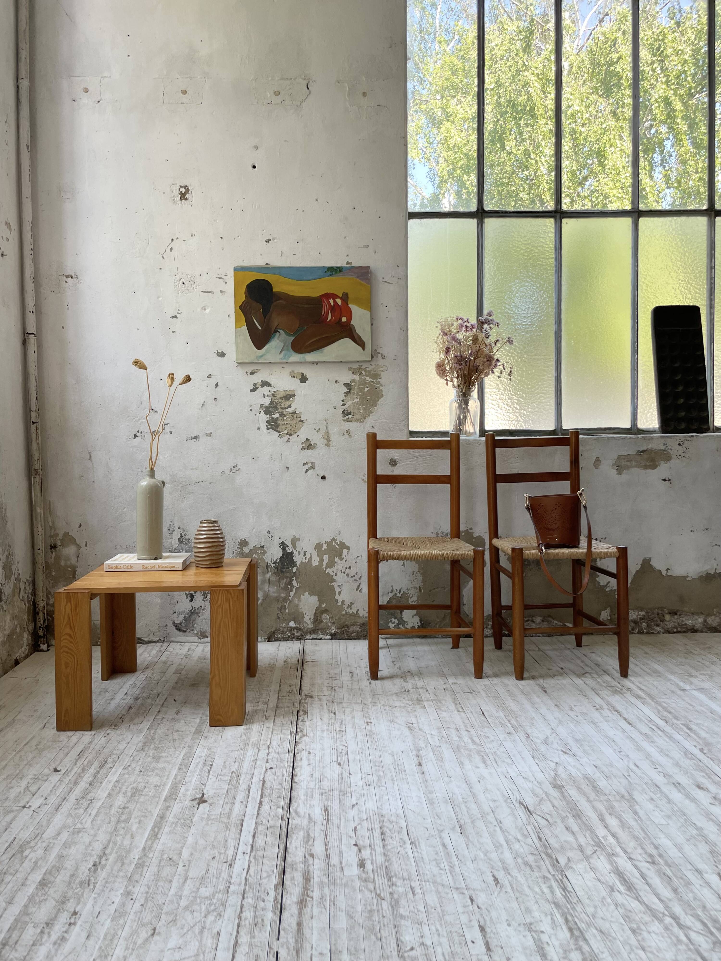 Square pine coffee table from the 70s revival