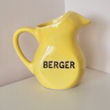Old yellow pitcher Berger Annisette