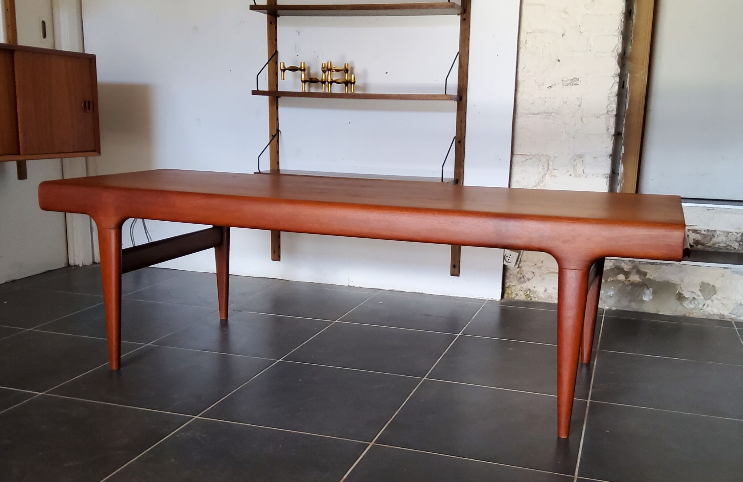 Johannes Andersen teak coffee table for Uldum Møbelfabrik