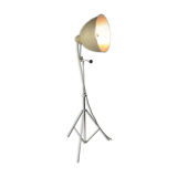 Floor lamp, old projector, flash photos