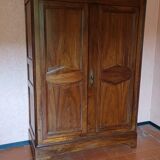 Small wardrobe in solid walnut period Consulate around 1830