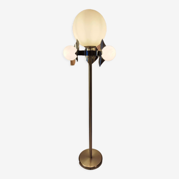 Globus floor lamp 1970 to 1980 in aluminium and opaque white globe