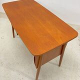 Petit Bureau en Teck par Gunnar Nielsen pour Tibergaarden