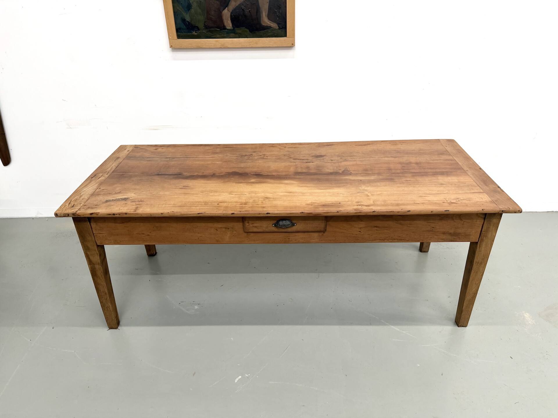 Solid walnut table - Tapered legs