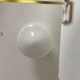 Applique opaline et laiton
