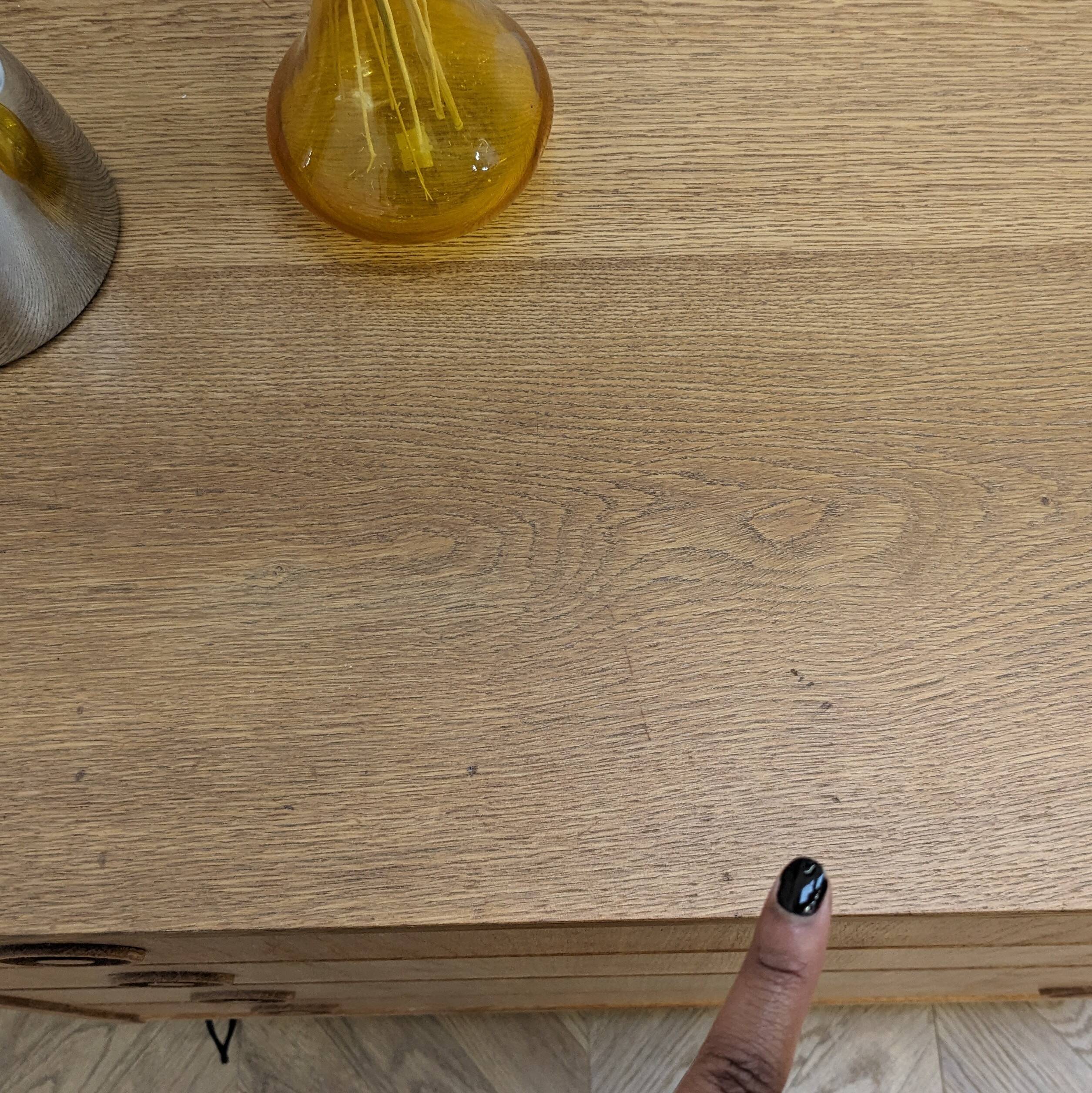 Oak chest of drawers