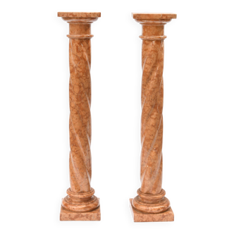 Paire de colonnes torsadées en marbre