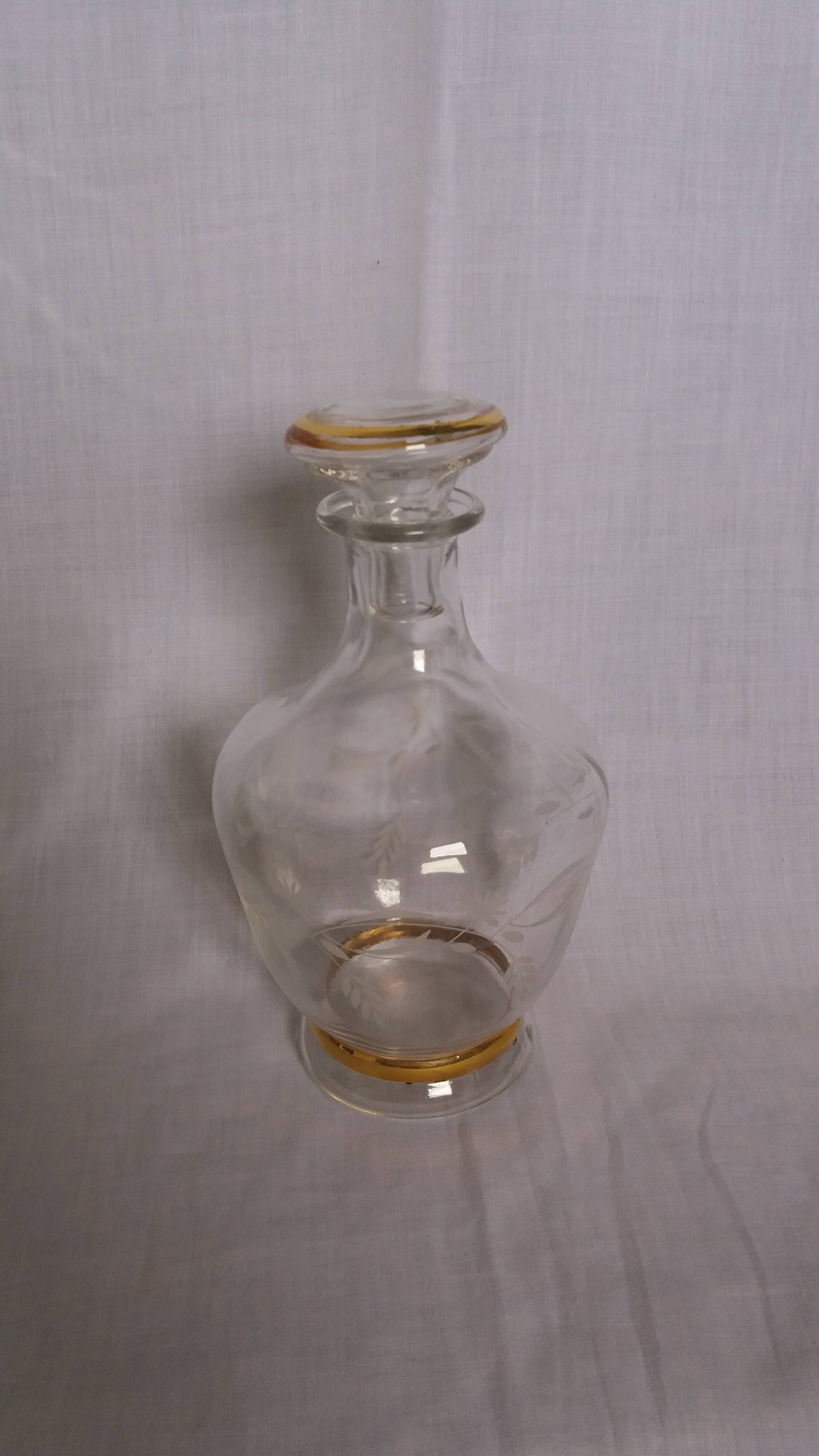 Carafe à liqueur avec bouchon, décor fleurs et dorures