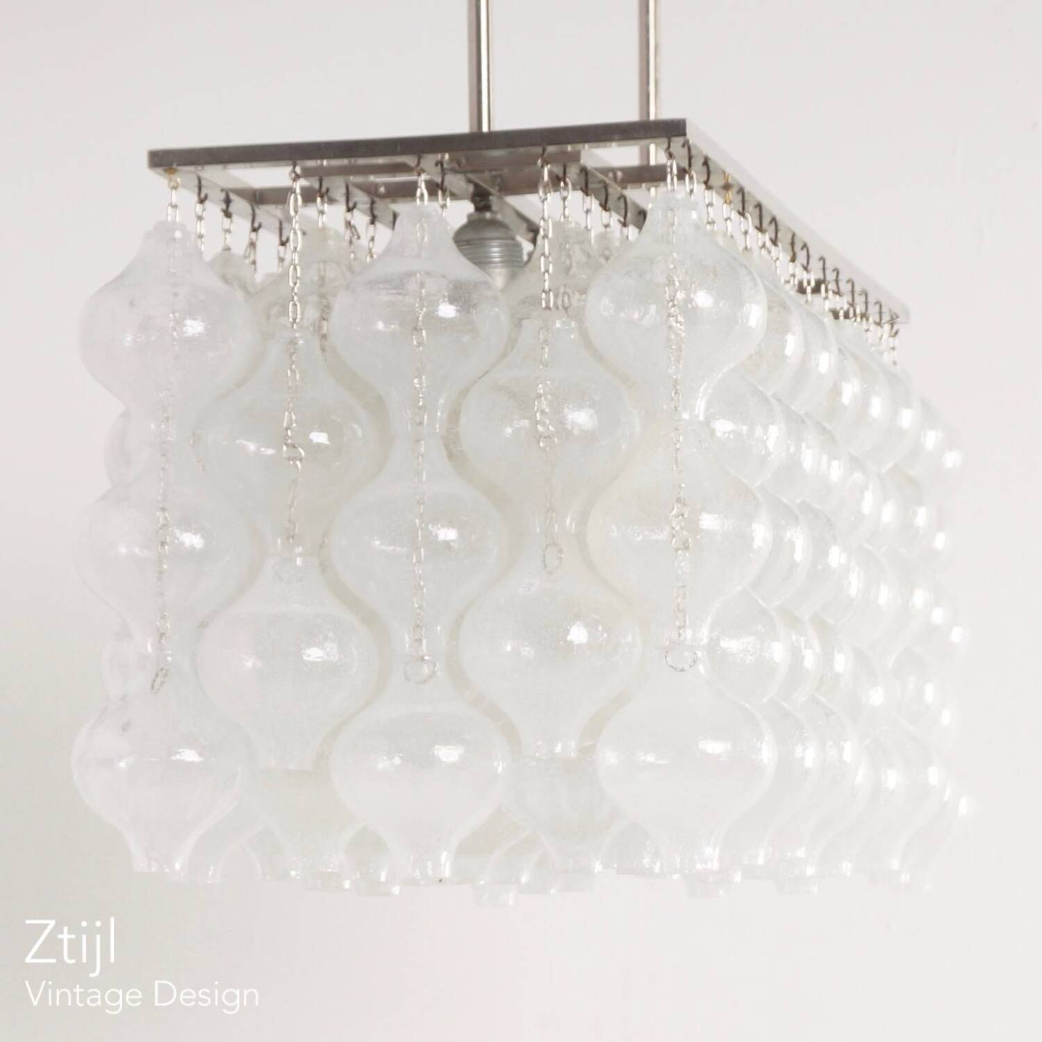 Tulipan Pendant Lamp with 162 Glass Elements, Austria 1960s | Unique Object