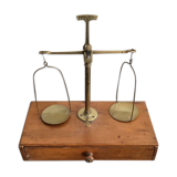 Old trebuchet scale