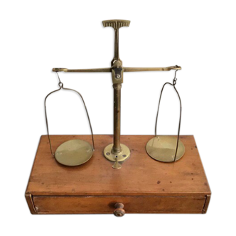 Old trebuchet scale