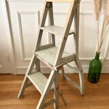 Transformable stepladder chair