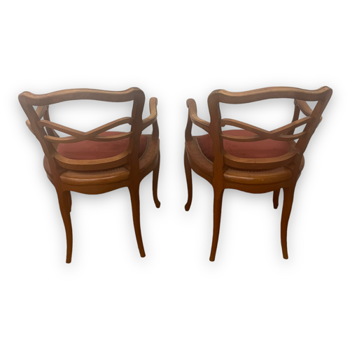 Deux fauteuils de style Louis XV