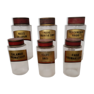 Lot of medicine pots