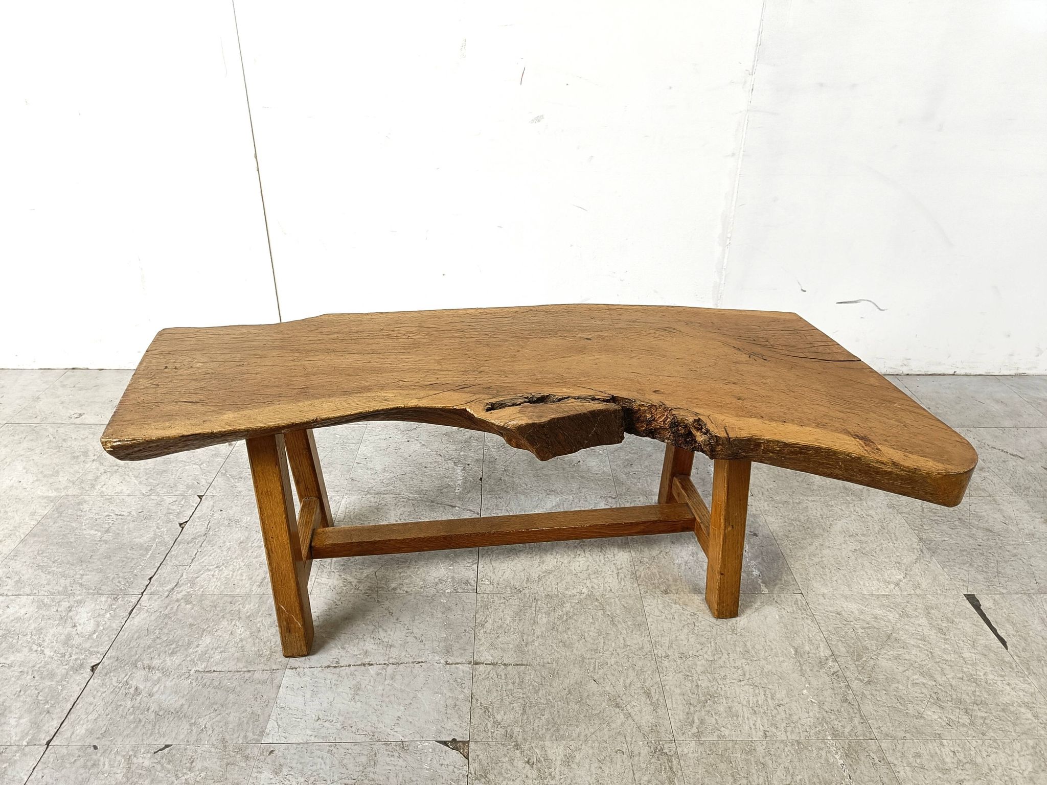 Table basse vintage brutaliste en bois, 1960