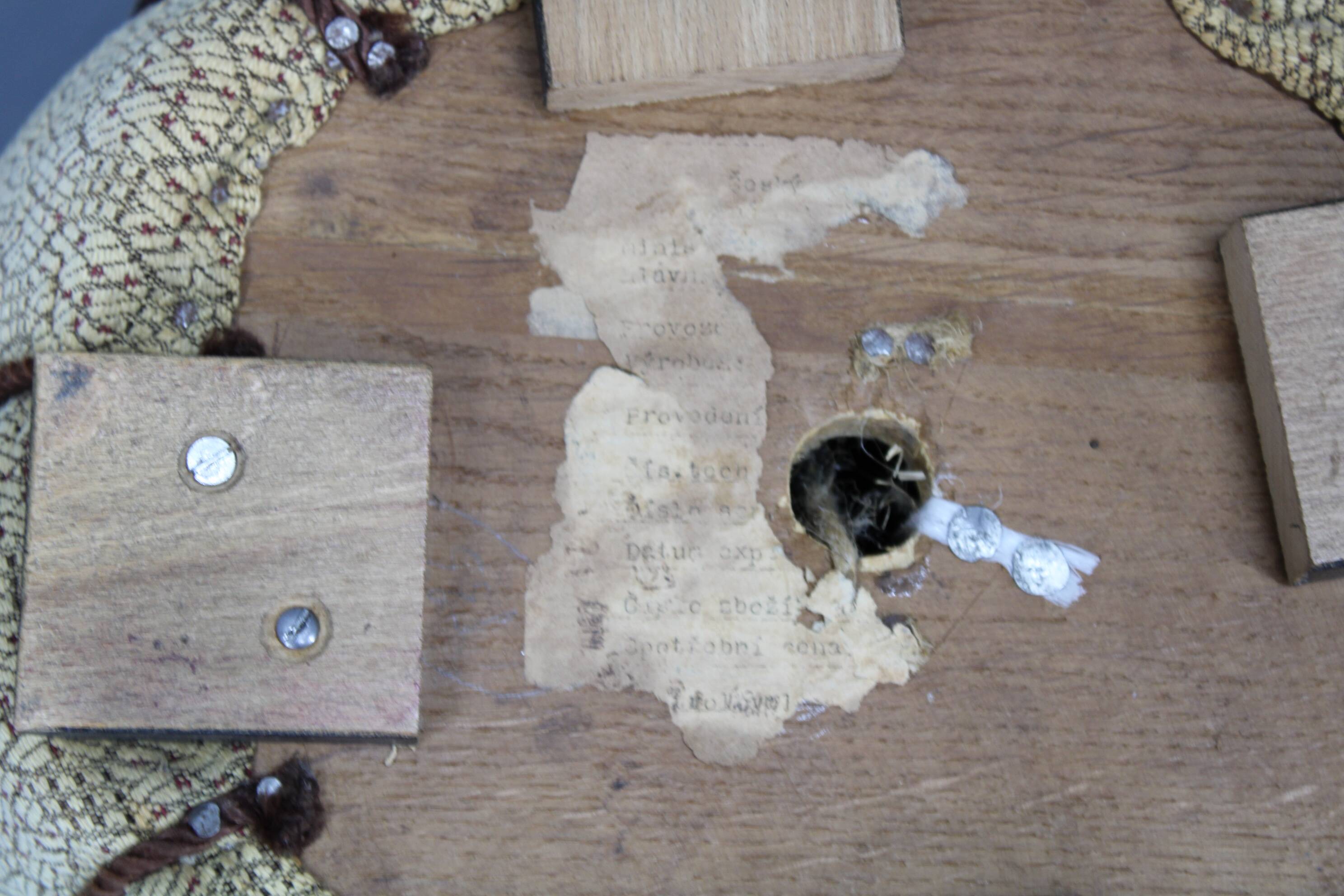 Tabouret Art Déco de Jindrich Halabala, Tchécoslovaquie 1930