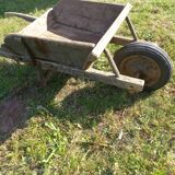 Wood wheelbarrow