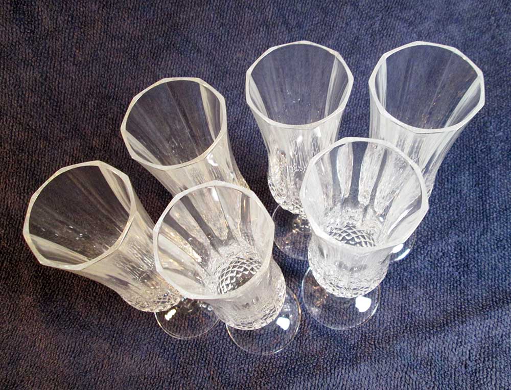 6champagne flutes in Arques crystal