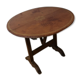 Round winemaker's table on original leather inlay gilded