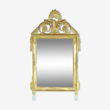 Beautiful Louis XVI style mirror in wood and gilded stucco. Nineteenth