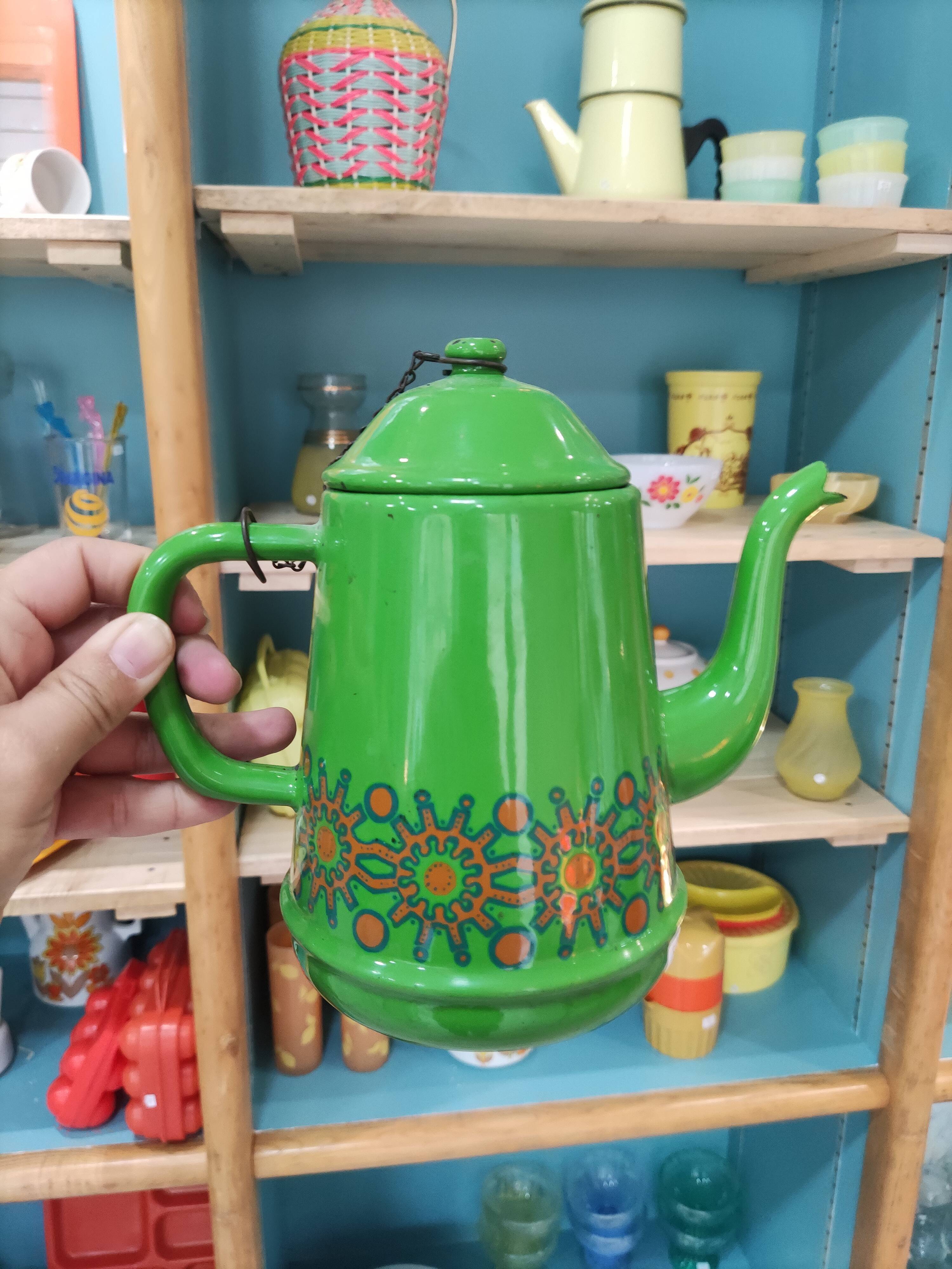 Green enamelled coffee maker