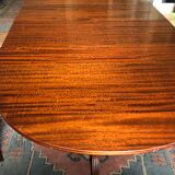 Table à manger en bois massif avec pied en bronze