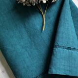 Drap ancien en pur lin lavé teinté en vert émeraude