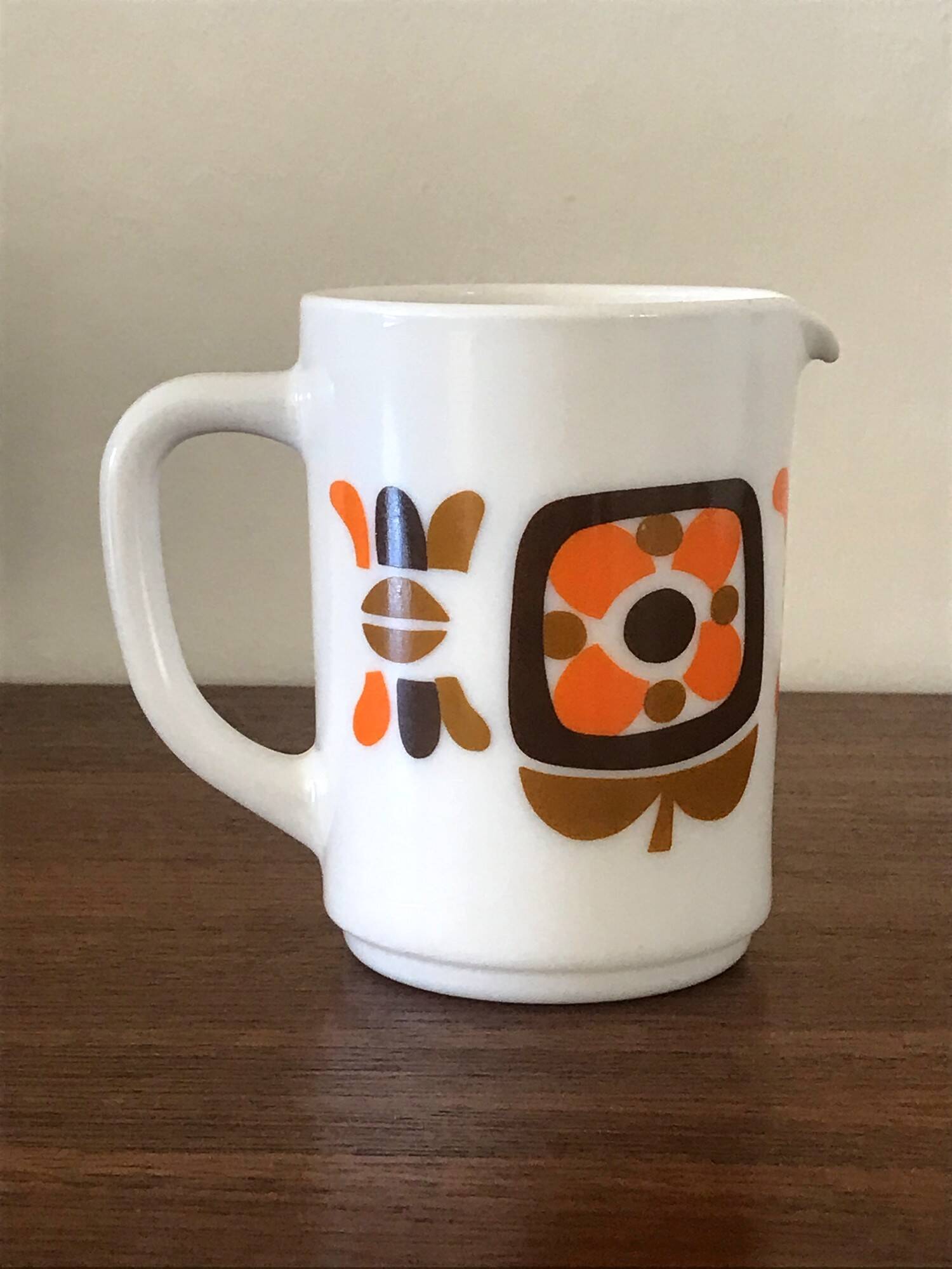 Mobil pitcher arcopal vintage 70s