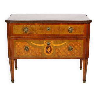 Commode de style Gustavien