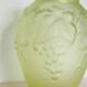Vase art nouveau vert motif végétal