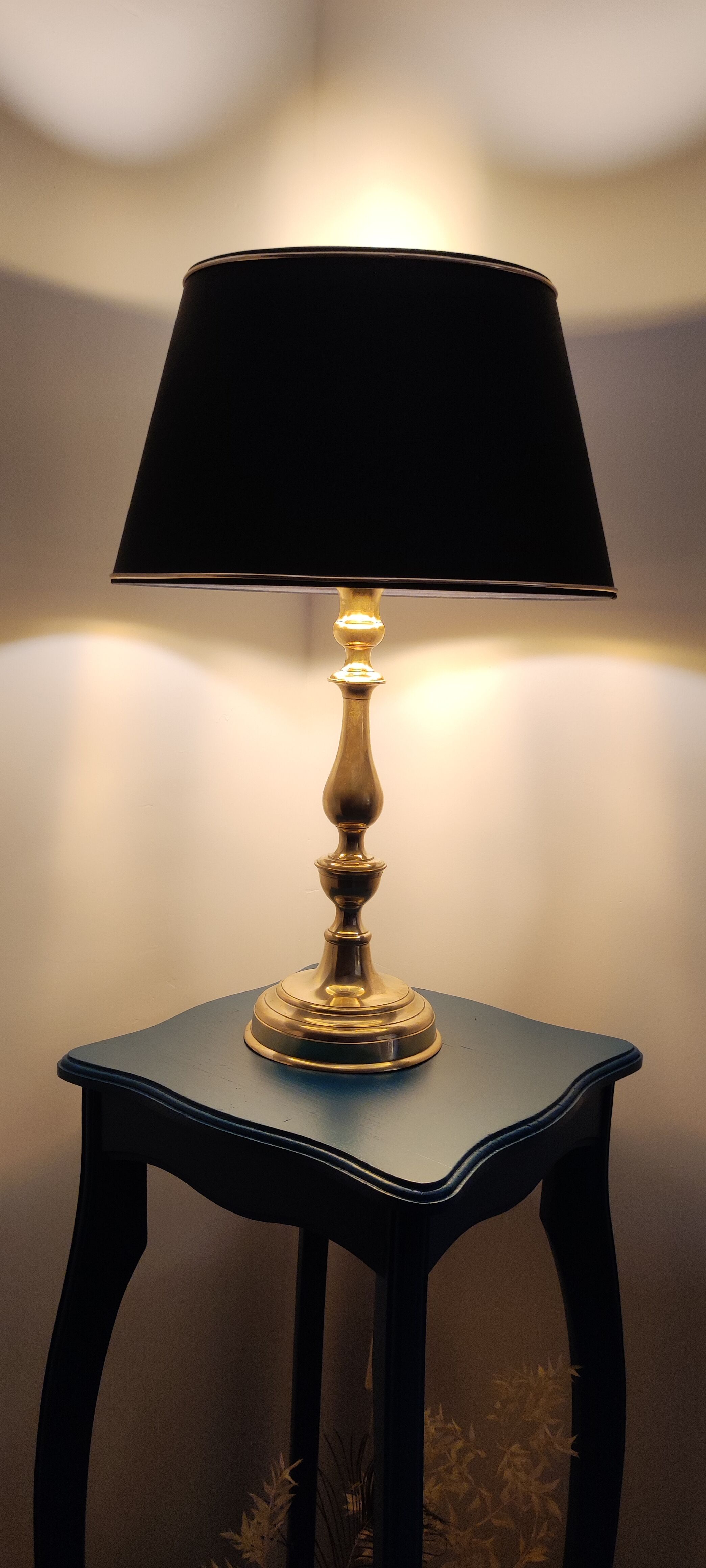 Brass table lamp