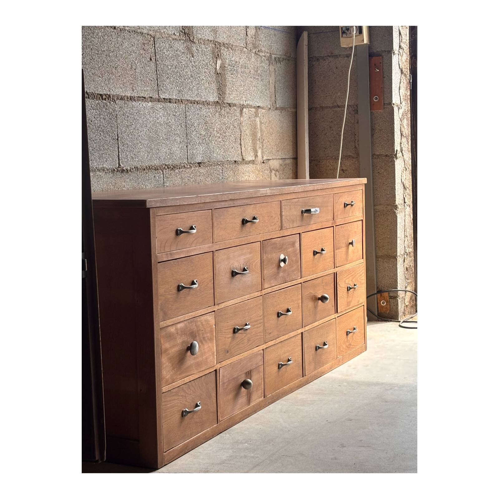 meuble de metier a tiroirs