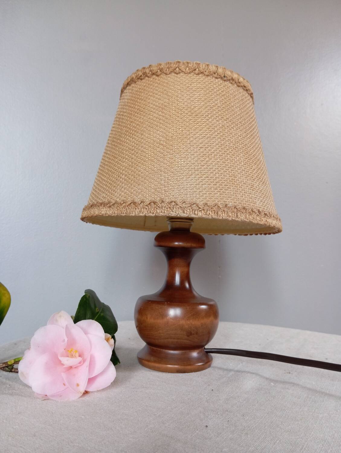 Dark stained turned wood table lamp, camel jute lampshade 1960
