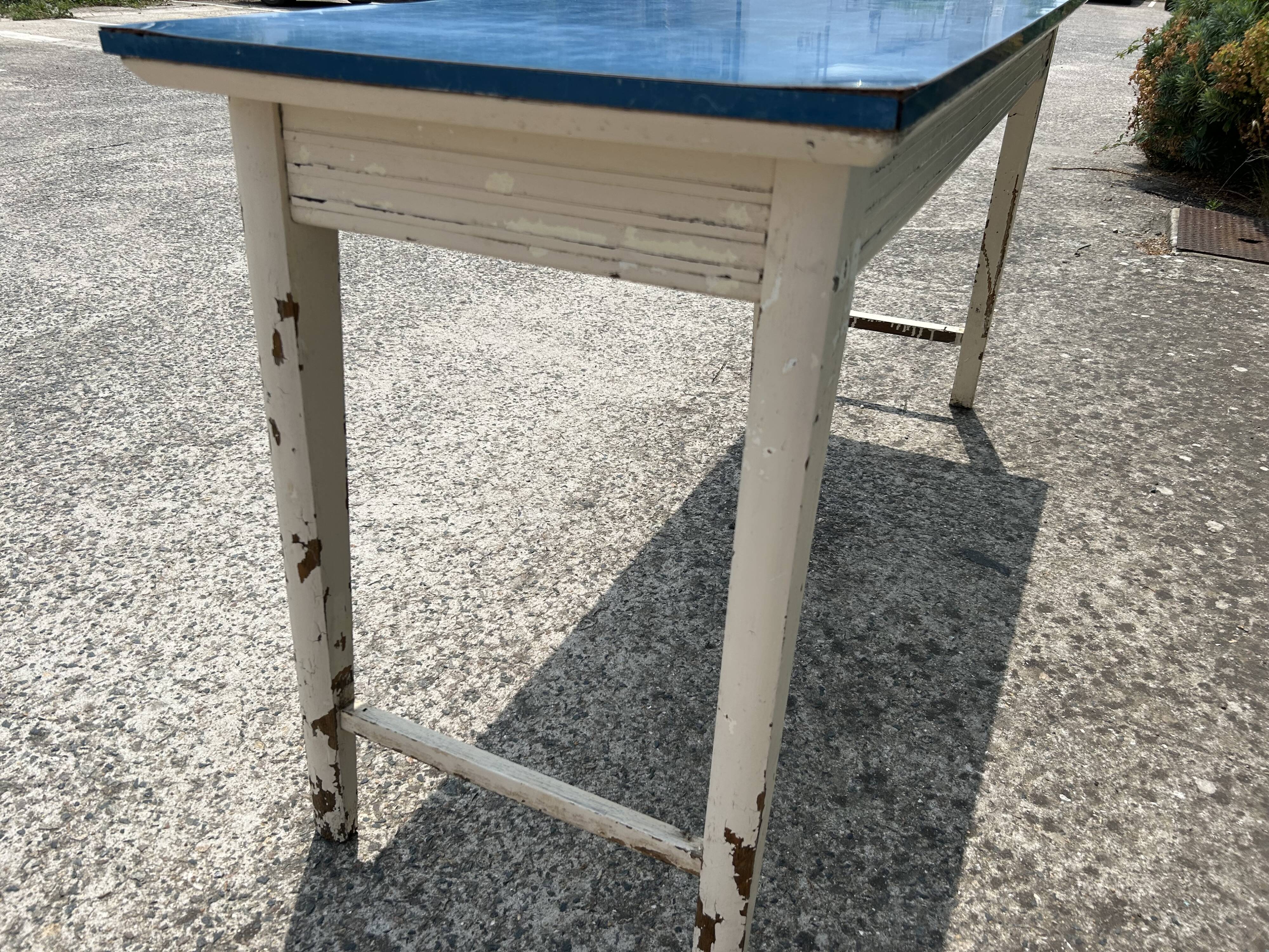 Florist craft table