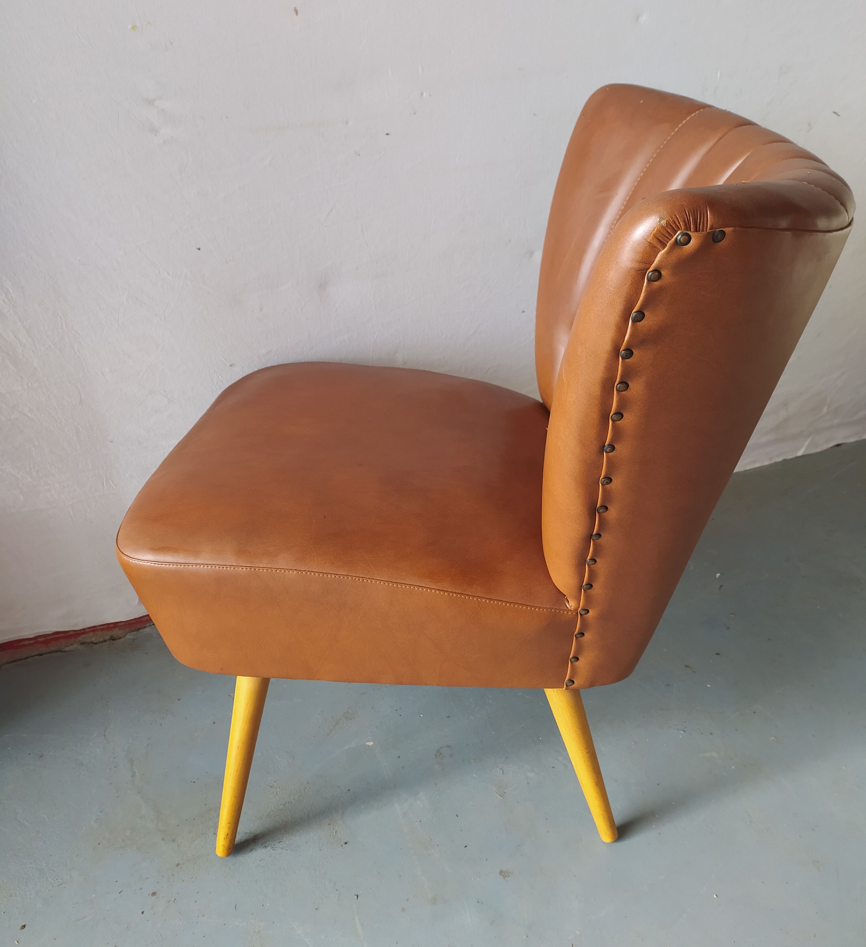 Cocktail armchair
