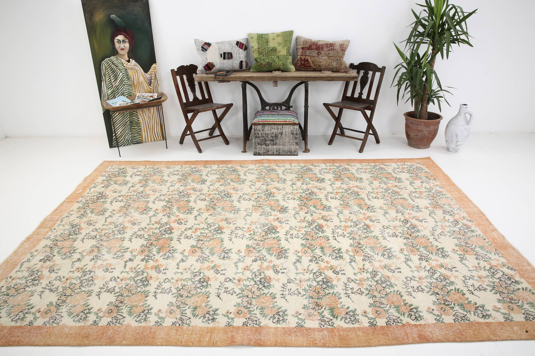Tapis en laine et coton à décor floral