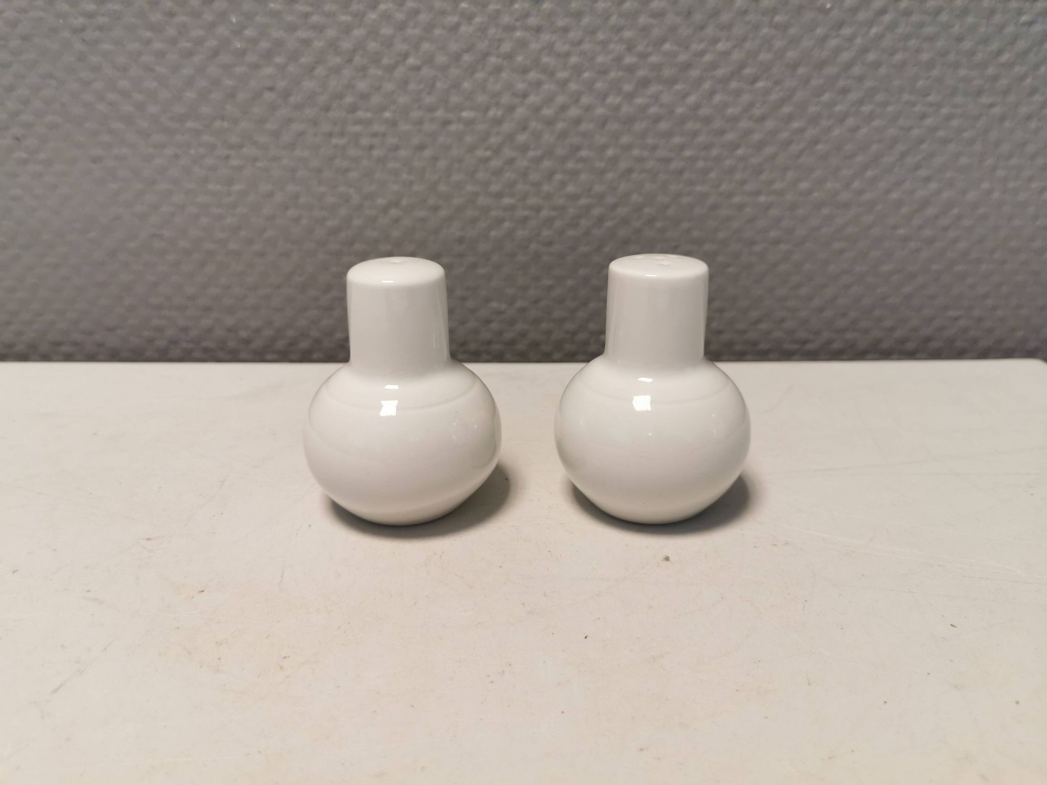 Bing and Grondahl (B&G) Salt and Pepper set No 531/541 model Casablanca estimated 1950s Denmark.