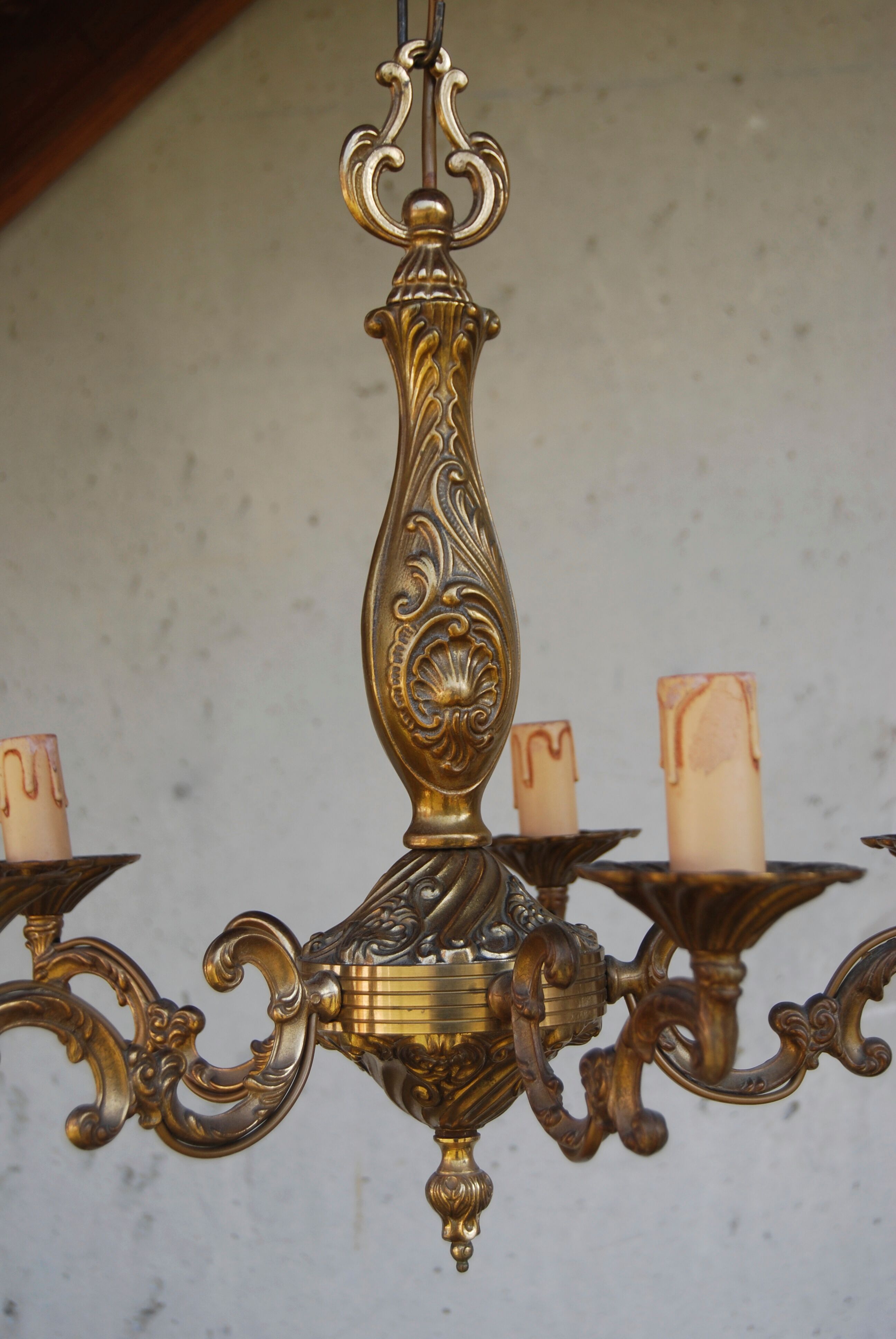 Louis XV-style chandelier in brass with 5 arms of light