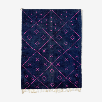 Tapis marocain moderne bleu foncé