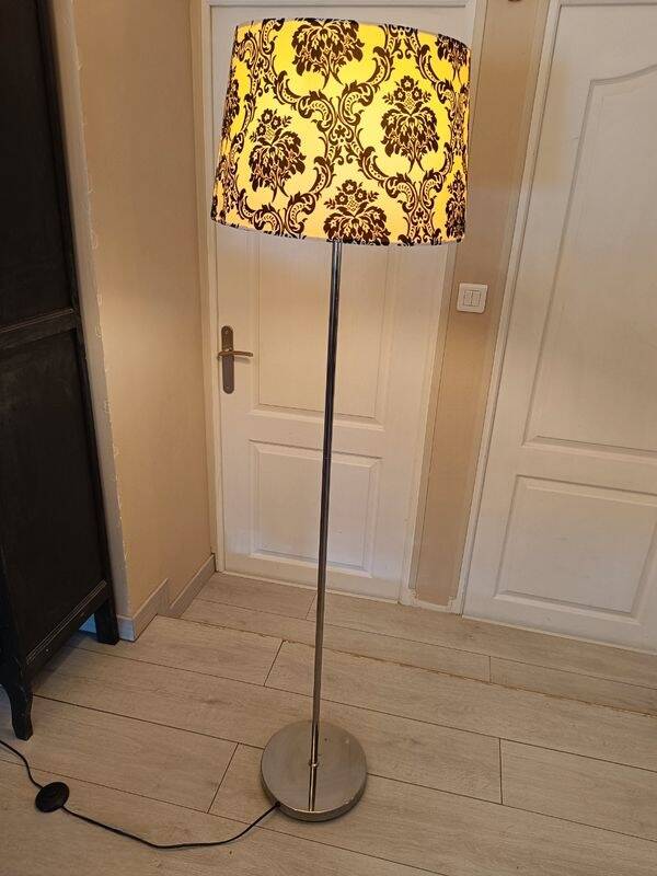 Baroque style floor lamp