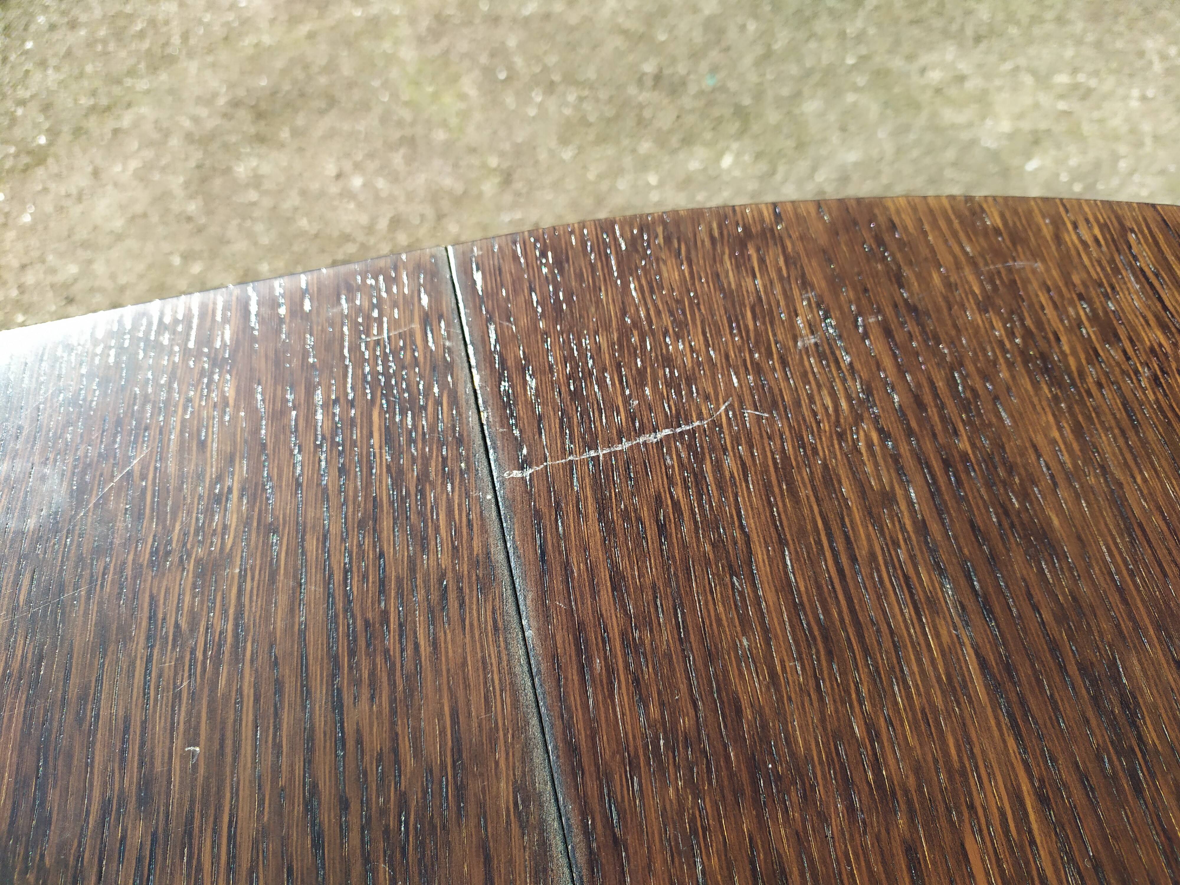 Round extendable wooden table - year 1960 - 110cm to 210cm