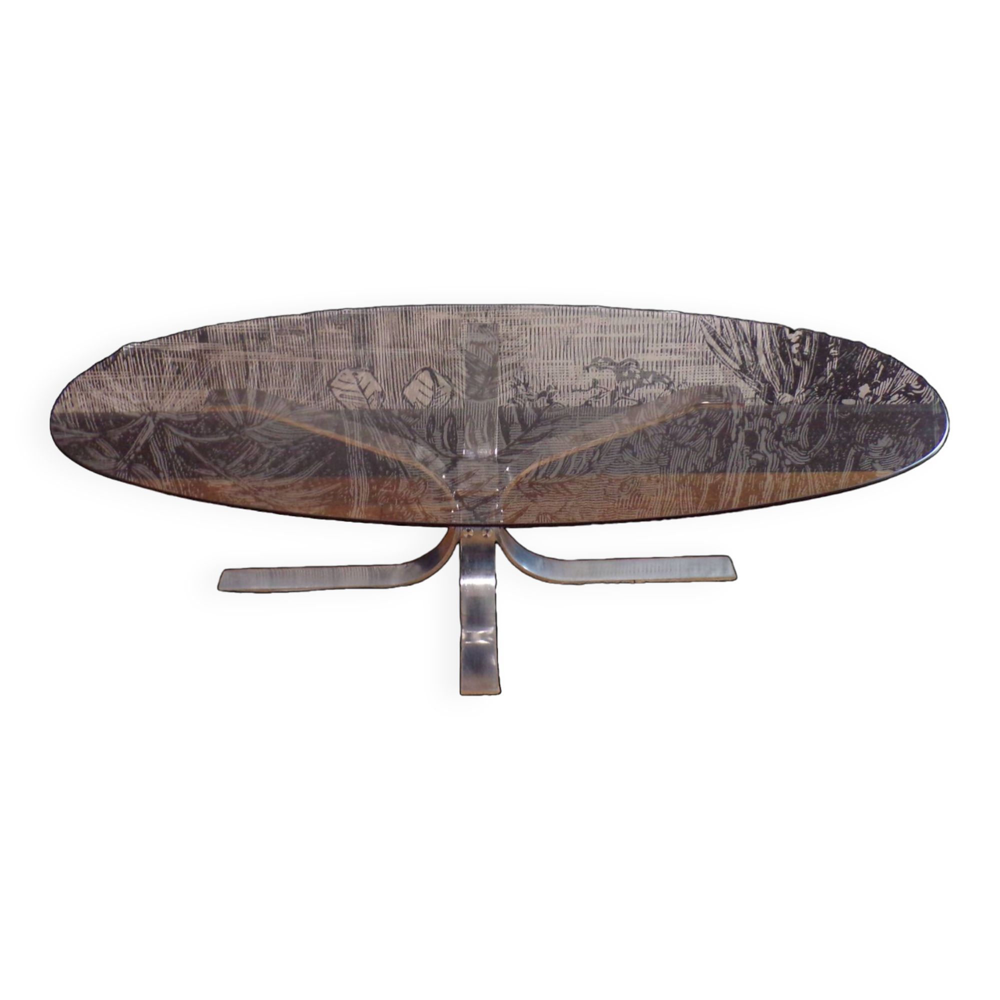 Oval coffee table 1970