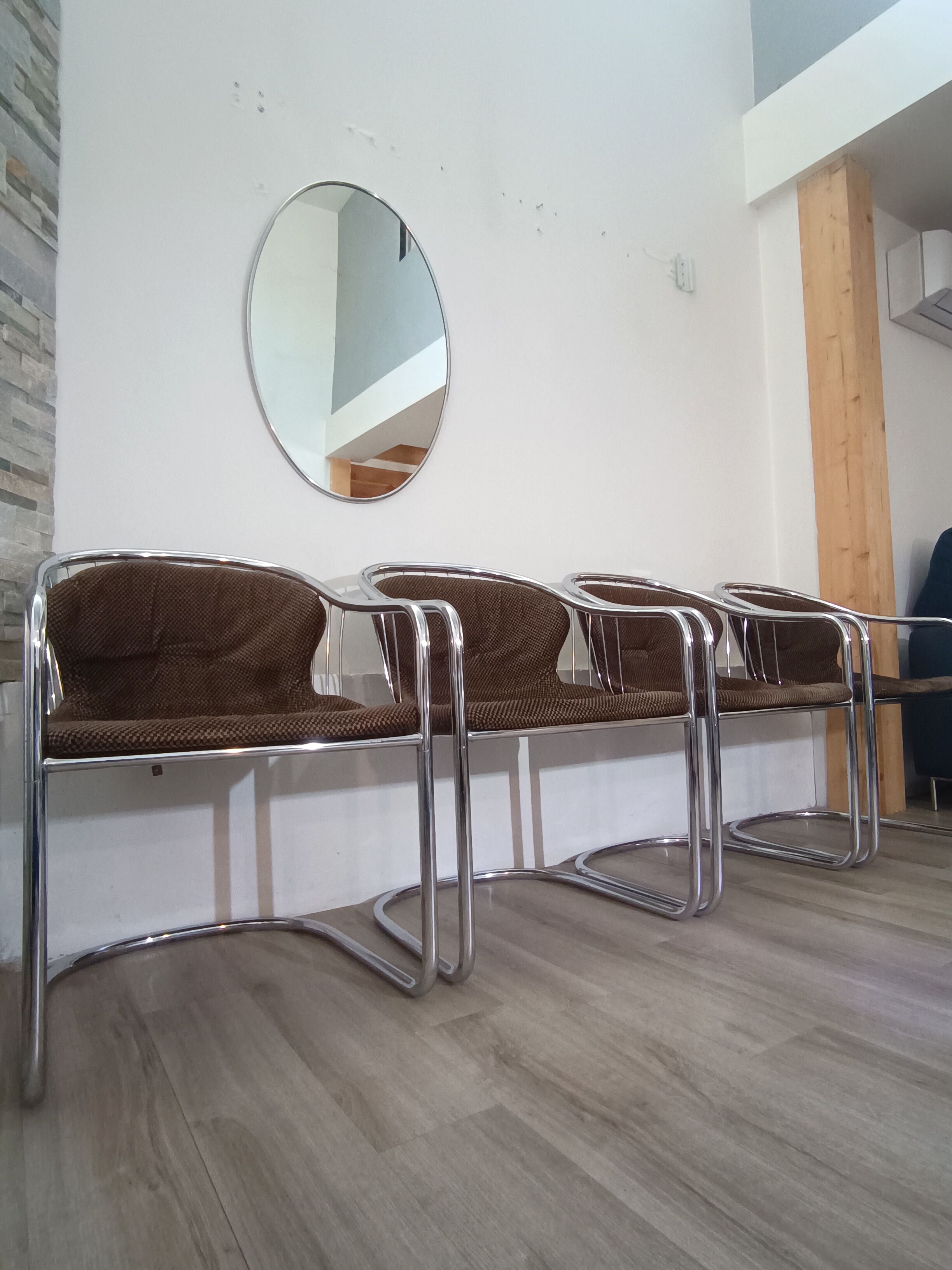 Chaises cantilever par Gastone Rinaldi pour Rima 1970s